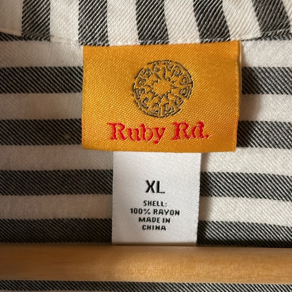 Ruby Rd. Long sleeve button down shirt, Size XL, Black and white stripe - Picture 3 of 12